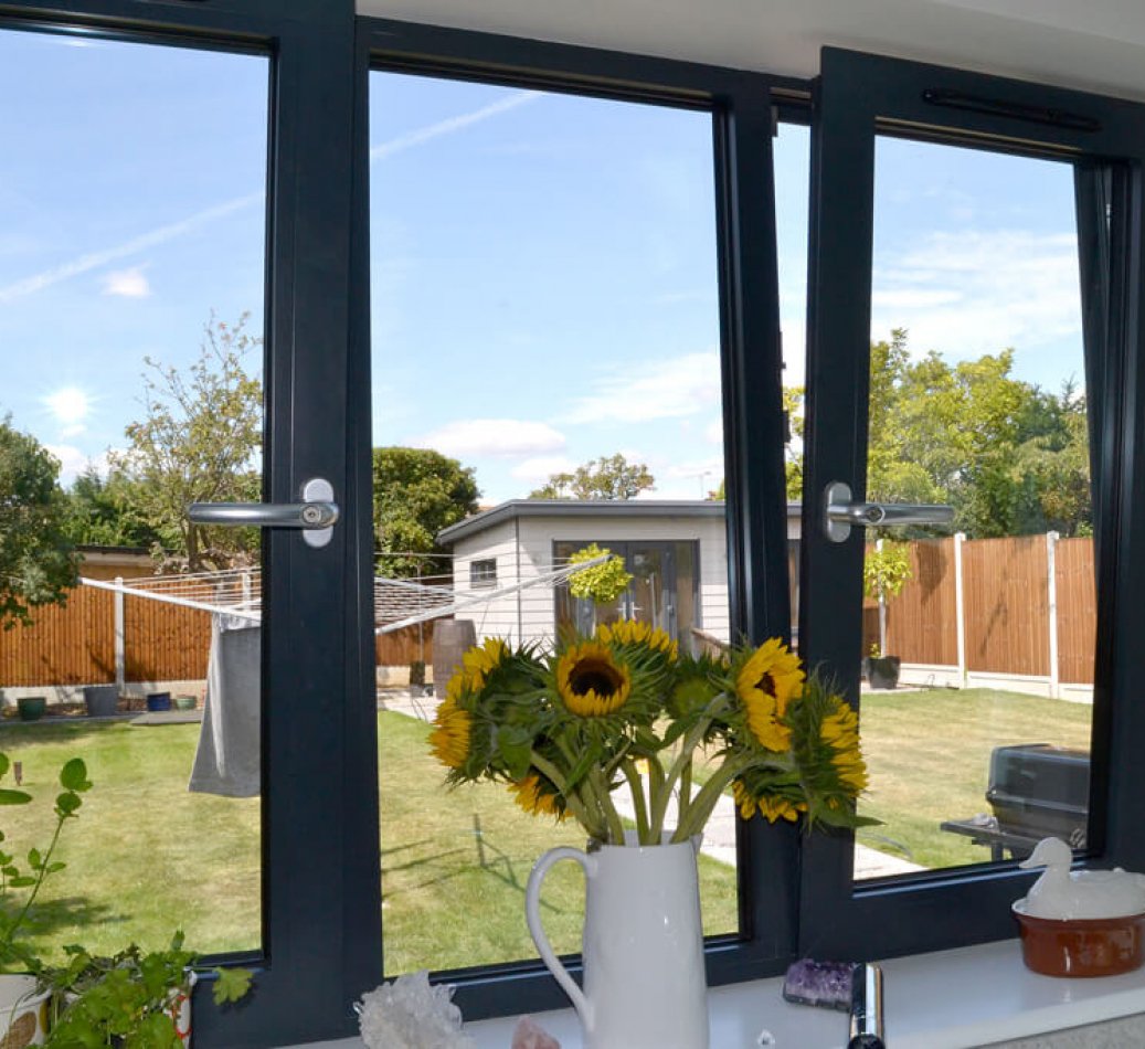 Aluminium-Tilt-Turn2-1