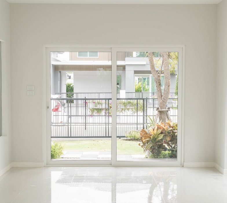 empty-door-living-room-interior-background (1)